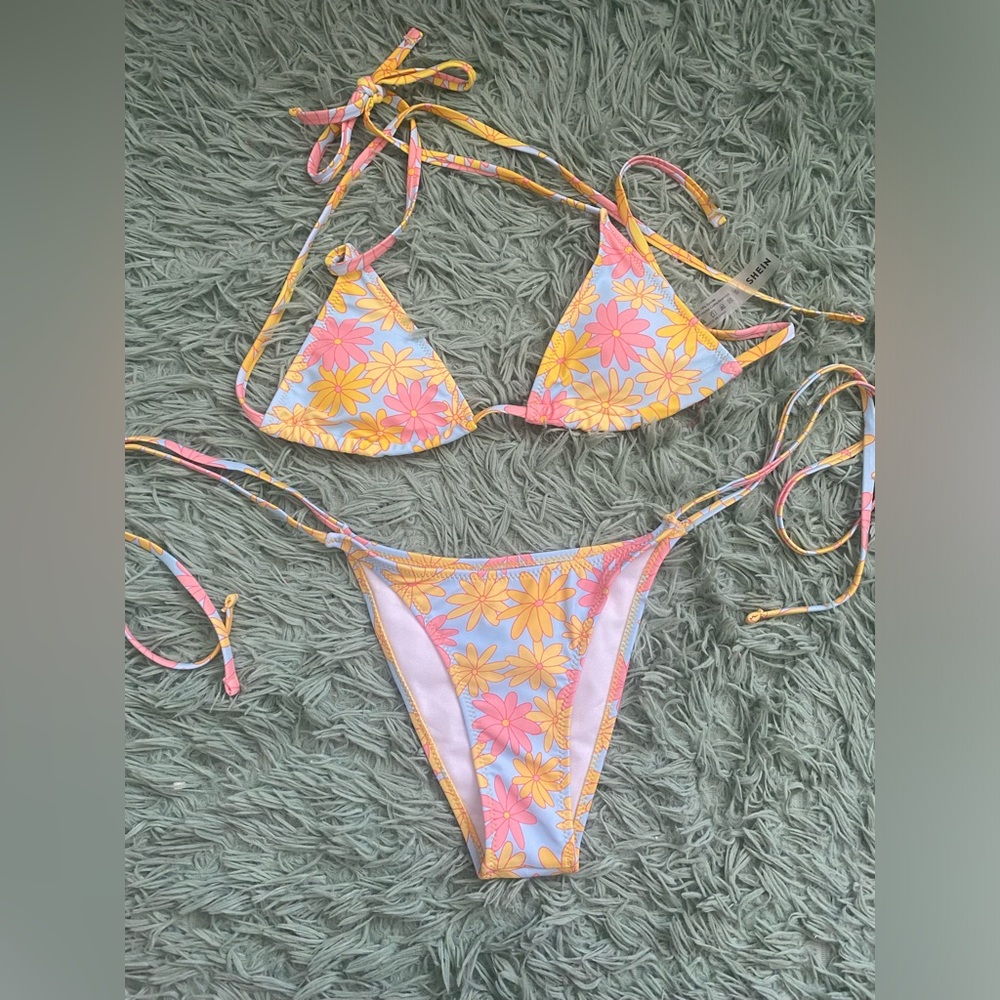 Blue floral bikini set SHEIN